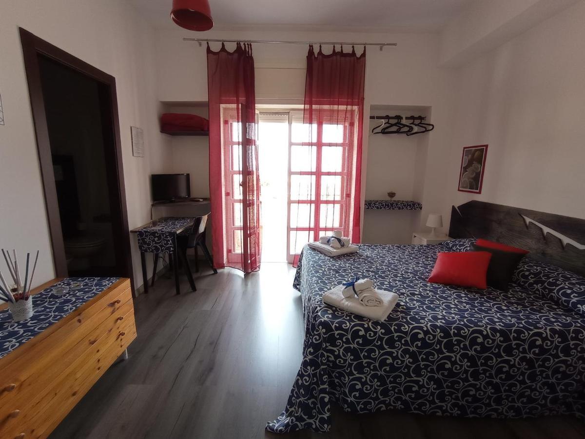 Idria B&B Barcellona-Pozzo di Gotto Luaran gambar