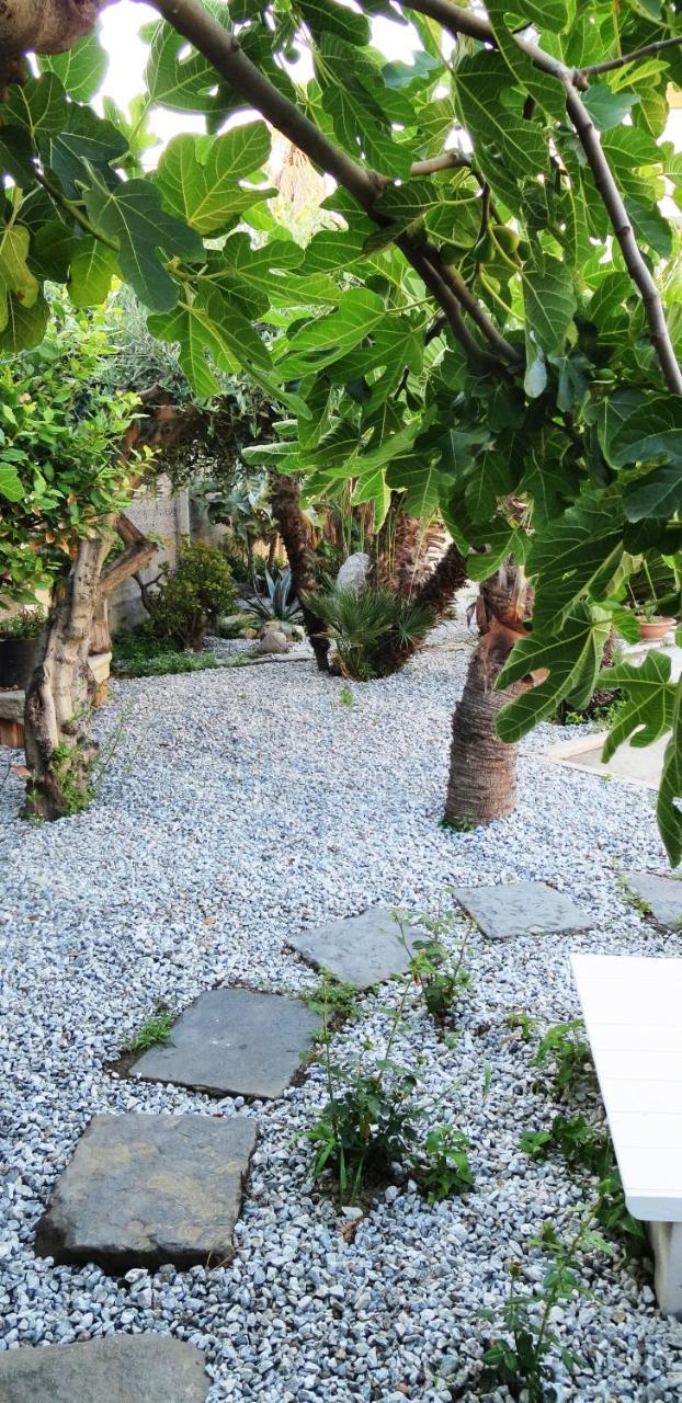 Idria B&B Barcellona-Pozzo di Gotto Luaran gambar